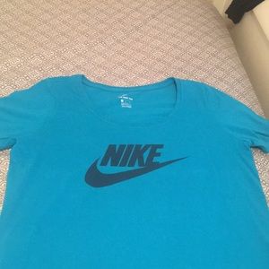 Nike workout tee